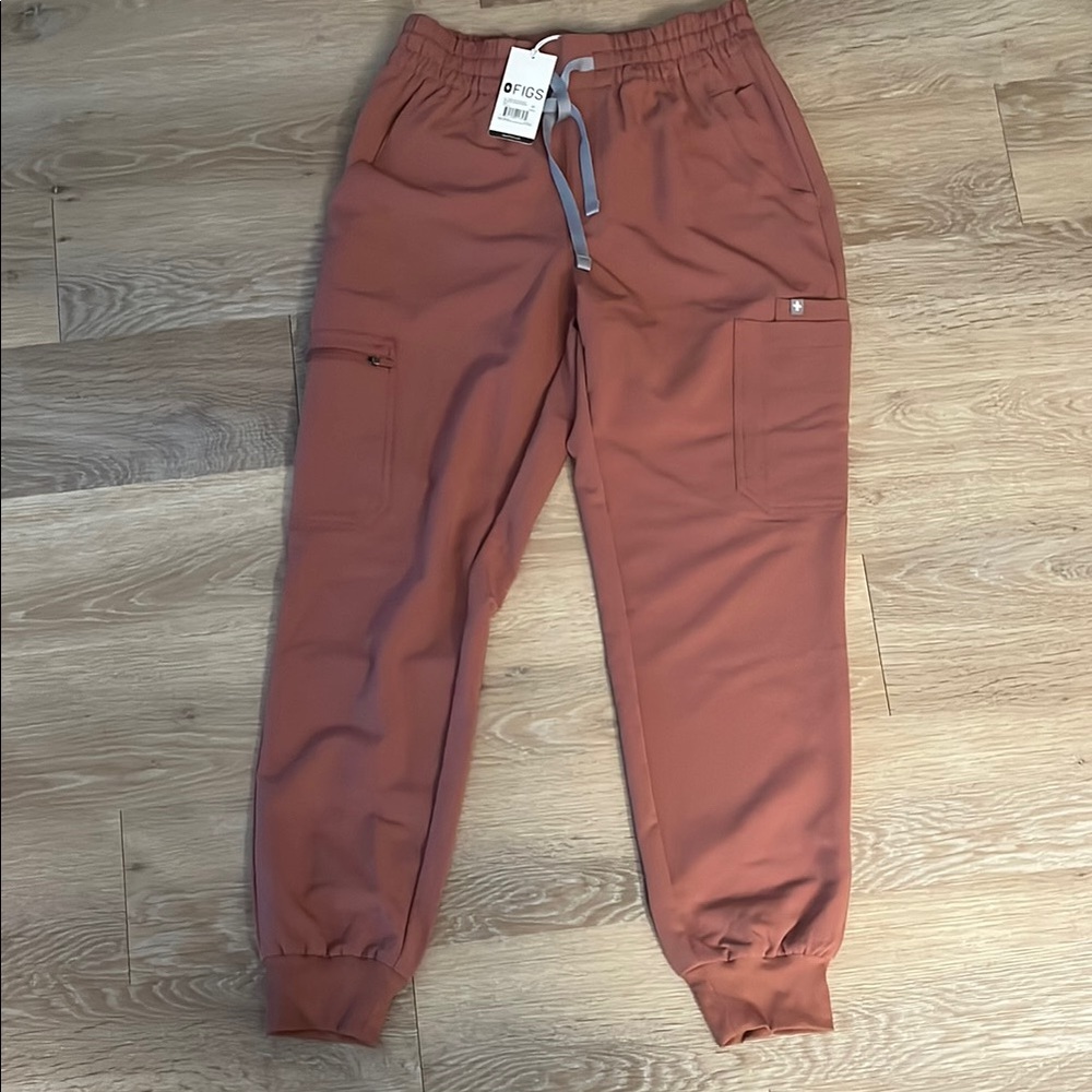 FIGS jogger scrubs NWT